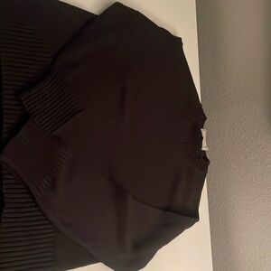 Everlane- The Boxy Sweater in Everyday Cotton